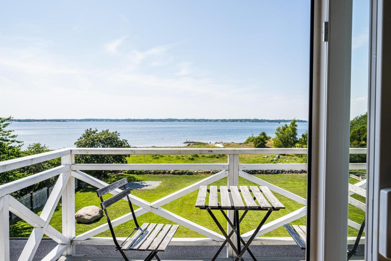 Exclusive Tranquil Villa By The Sea, Boat Available Drottningskar Luaran gambar