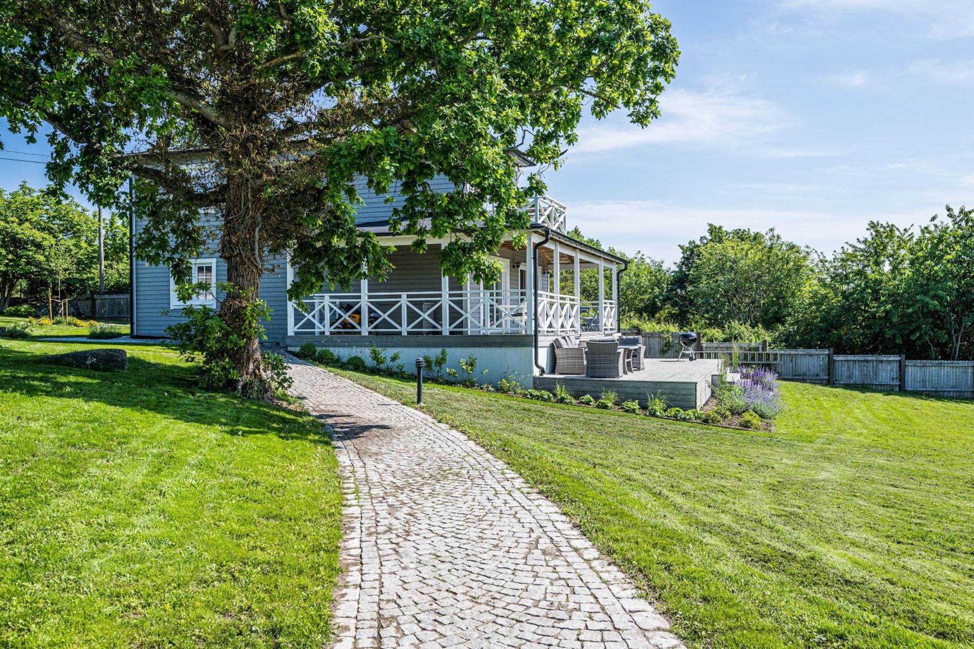 Exclusive Tranquil Villa By The Sea, Boat Available Drottningskar Luaran gambar